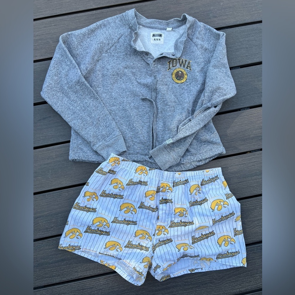 Gray Iowa Sweatshirt and Hawkeyes Shorts Set